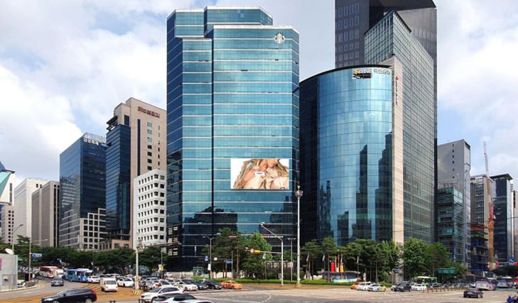 강남역 미진프라자 전광판 (서울시 강남구 강남대로 390) · 벽면 이용 광고(디지털)